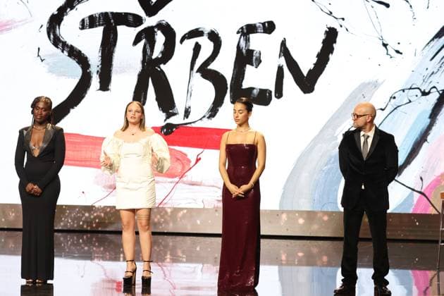 Deutscher Filmpreis 2024 Ivy Quainoo. Aurel Mertz, Gizem Emre, Tobias Krell (Checker Tobi), Margarita Broich und Jasna Fritzi Bauer bei der Verleihung der Lola - Deutscher Filmpreis 2024 im Theater am Potsdamer Platz in Berlin 03.05.2024 Copyright: xEventpressx