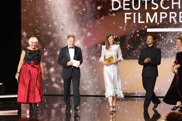 Deutscher Filmpreis 2024 Claudia Roth, Florian Gallenberger, Alexandra Maria Lara bei der Verleihung der Lola - Deutscher Filmpreis 2024 im Theater am Potsdamer Platz in Berlin 03.05.2024 Copyright: xEventpressx