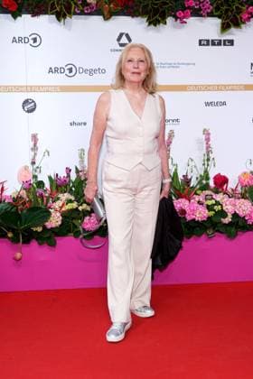 Maren Kroymann bei der Ankunft zur Verleihung Deutscher Filmpreis am 3.05.2024 in Berlin Deutscher Filmpreis 2024 in Berlin