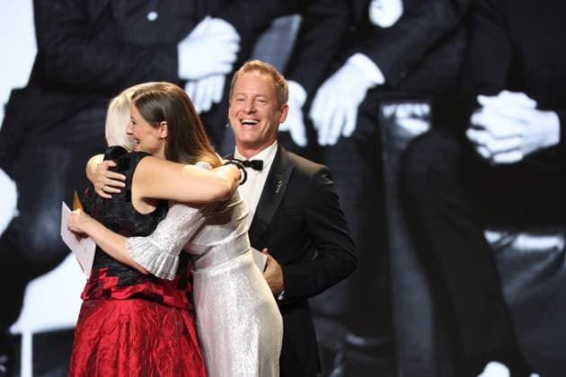 Deutscher Filmpreis 2024 Claudia Roth, Florian Gallenberger, Alexandra Maria Lara bei der Verleihung der Lola - Deutscher Filmpreis 2024 im Theater am Potsdamer Platz in Berlin 03.05.2024 Copyright: xEventpressx