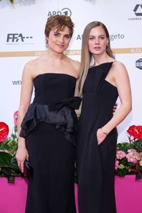 Mala Emde und Alicia von Rittberg bei der Ankunft zur Verleihung Deutscher Filmpreis am 3.05.2024 in Berlin Deutscher Filmpreis 2024 in Berlin