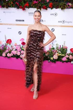 Taynara Wolf bei der Ankunft zur Verleihung Deutscher Filmpreis am 3.05.2024 in Berlin Deutscher Filmpreis 2024 in Berlin