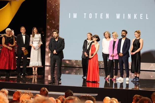 Deutscher Filmpreis 2024 BESTER SPIELFILM BRONZE Im Toten Winkel bei der Verleihung der Lola - Deutscher Filmpreis 2024 im Theater am Potsdamer Platz in Berlin 03.05.2024 *** German Film Award 2024 BEST PICTURE BRONZE In the Blind Spot at the Lola German Film Award 2024 ceremony at the Theater am Potsdamer Platz in Berlin 03 05 2024 Copyright: xEventpressx