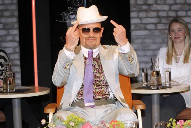 Jan Delay zu Gast bei der 3 nach 9 Talkshow am 3.05.2024 in Bremen 3 nach 9 Talkshow am 3.05.2024 in Bremen *** Jan Delay as a guest on the 3 nach 9 talk show on 3 05 2024 in Bremen 3 nach 9 talk show on 3 05 2024 in Bremen 