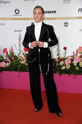 Sonja Gerhardt - DEUTSCHER FILMPREIS 2024 im Theater am Potsdamer Platz am 03.05.2024 - Roter Teppich