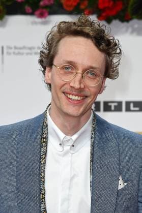 Julius Feldmeier - DEUTSCHER FILMPREIS 2024 im Theater am Potsdamer Platz am 03.05.2024 - Roter Teppich
