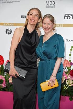 Jeannine Michaelsen, Jasmin Schwiers - DEUTSCHER FILMPREIS 2024 im Theater am Potsdamer Platz am 03.05.2024 - Roter Teppich