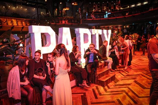 Deutscher Filmpreis 2024 Atmosphäre Feature Gäste Übersicht auf der Party bei der Verleihung der Lola - Deutscher Filmpreis 2024 im Theater am Potsdamer Platz in Berlin Datum: 03.05.2024 Copyright: xEventpressx