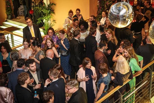 Deutscher Filmpreis 2024 Atmosphäre Feature Gäste Übersicht auf der Party bei der Verleihung der Lola - Deutscher Filmpreis 2024 im Theater am Potsdamer Platz in Berlin Datum: 03.05.2024 Copyright: xEventpressx