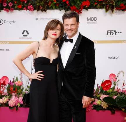 Caroline Rosales, Benjamin Herrmann bei der Verleihung des Deutschen Filmpreises Lola24 im Theater am Potsdamer Platz Berlin.