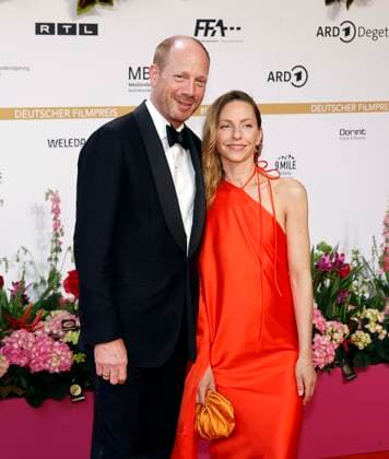 Johann von Buelow, Katharina Schuettler bei der Verleihung des Deutschen Filmpreises Lola24 im Theater am Potsdamer Platz Berlin.