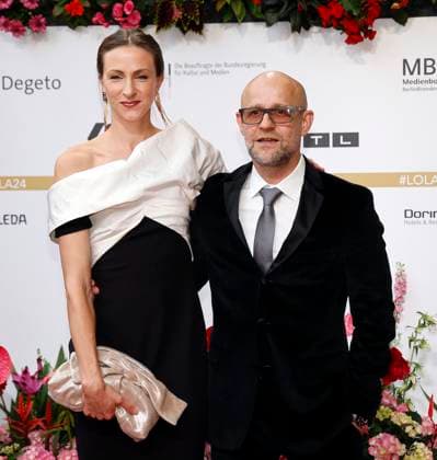 Juergen Vogel mit Lebensgefaehrtin Natalie Belitzki bei der Verleihung des Deutschen Filmpreises Lola24 im Theater am Potsdamer Platz Berlin.