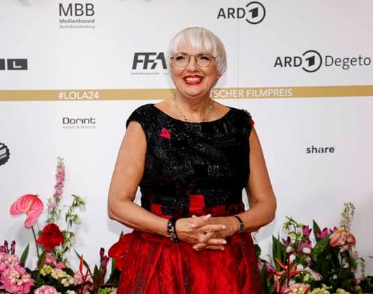 Staatsministerin Claudia Roth bei der Verleihung des Deutschen Filmpreises Lola24 im Theater am Potsdamer Platz Berlin.
