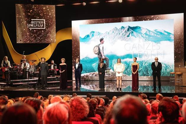 Deutscher Filmpreis 2024 Ivy Quainoo. Aurel Mertz, Gizem Emre, Tobias Krell (Checker Tobi), Margarita Broich und Jasna Fritzi Bauer bei der Verleihung der Lola - Deutscher Filmpreis 2024 im Theater am Potsdamer Platz in Berlin 03.05.2024 Copyright: xEventpressx