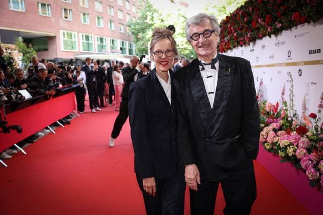 Deutscher Filmpreis 2024 Donata Wenders Wim Wenders auf dem Roten Teppich bei der Verleihung der Lola - Deutscher Filmpreis 2024 im Theater am Potsdamer Platz in Berlin Datum: 03.05.2024 Copyright: xEventpressx