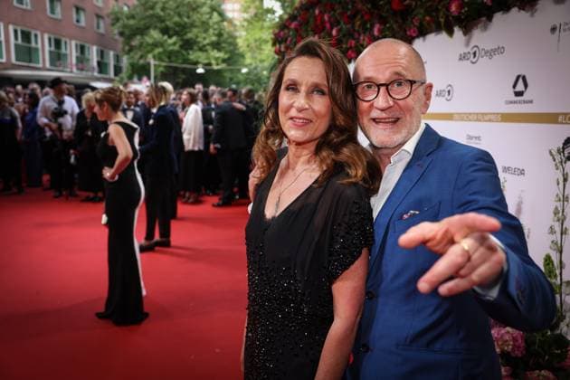 Deutscher Filmpreis 2024 Barbara Philipp und Peter Lohmeyer auf dem Roten Teppich bei der Verleihung der Lola - Deutscher Filmpreis 2024 im Theater am Potsdamer Platz in Berlin Datum: 03.05.2024 Copyright: xEventpressx