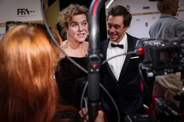 Deutscher Filmpreis 2024 Margarita Broich und Tobias Krell (Checker Tobi) im Interview auf dem Roten Teppich bei der Verleihung der Lola - Deutscher Filmpreis 2024 im Theater am Potsdamer Platz in Berlin Datum: 03.05.2024 Copyright: xEventpressx