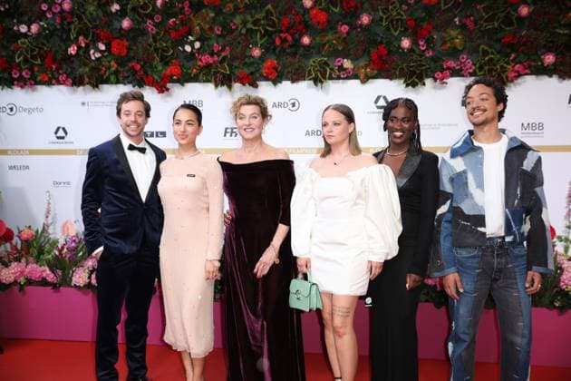 Award - Deutscher Filmpreis 2024 Tobias Krell, Gizem Emre, Margarita Broich, Jasna Fritzi Bauer, Ivy Quainoo und Aurel Mertz beim Deutschen Filmpreis 2024 im Theater am Potsdamer Platz am 03.05.2024 in Berlin. Copyright: xEventpressxKochanx