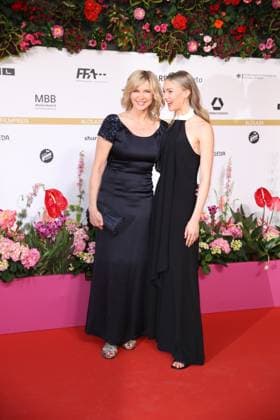 Award - Deutscher Filmpreis 2024 Veronica Ferres und Lilly Krug beim Deutschen Filmpreis 2024 im Theater am Potsdamer Platz am 03.05.2024 in Berlin. Copyright: xEventpressxKochanx