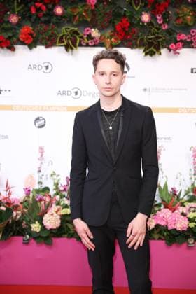 Award - Deutscher Filmpreis 2024 Jonathan Berlin beim Deutschen Filmpreis 2024 im Theater am Potsdamer Platz am 03.05.2024 in Berlin. Copyright: xEventpressxKochanx