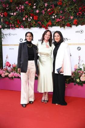 Award - Deutscher Filmpreis 2024 Tülin Tekkal, Natalia Wörner und Düzen Tekkal beim Deutschen Filmpreis 2024 im Theater am Potsdamer Platz am 03.05.2024 in Berlin. Copyright: xEventpressxKochanx