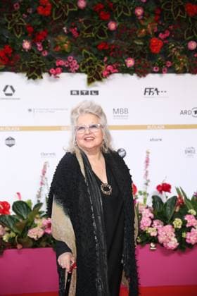Award - Deutscher Filmpreis 2024 Hanna Schygulla beim Deutschen Filmpreis 2024 im Theater am Potsdamer Platz am 03.05.2024 in Berlin. Copyright: xEventpressxKochanx