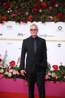 Award - Deutscher Filmpreis 2024 Hans-Uwe Bauer beim Deutschen Filmpreis 2024 im Theater am Potsdamer Platz am 03.05.2024 in Berlin. Copyright: xEventpressxKochanx