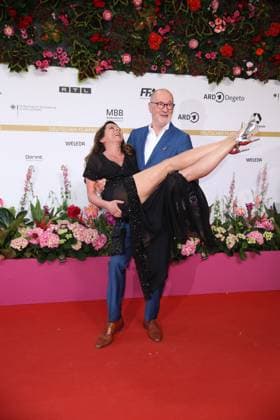 Award - Deutscher Filmpreis 2024 Barbara Philipp und Peter Lohmeyer beim Deutschen Filmpreis 2024 im Theater am Potsdamer Platz am 03.05.2024 in Berlin. Copyright: xEventpressxKochanx