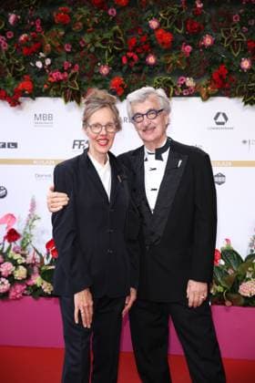 Award - Deutscher Filmpreis 2024 Donata Wenders und Wim Wenders beim Deutschen Filmpreis 2024 im Theater am Potsdamer Platz am 03.05.2024 in Berlin. Copyright: xEventpressxKochanx