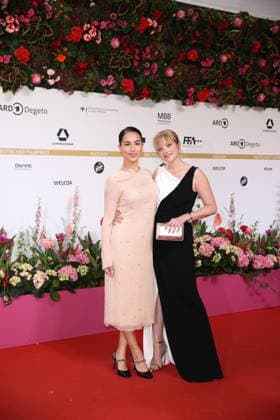 Award - Deutscher Filmpreis 2024 Gizem Emre und Jella Haase beim Deutschen Filmpreis 2024 im Theater am Potsdamer Platz am 03.05.2024 in Berlin. Copyright: xEventpressxKochanx
