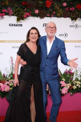 Award - Deutscher Filmpreis 2024 Barbara Philipp und Peter Lohmeyer beim Deutschen Filmpreis 2024 im Theater am Potsdamer Platz am 03.05.2024 in Berlin. Copyright: xEventpressxKochanx