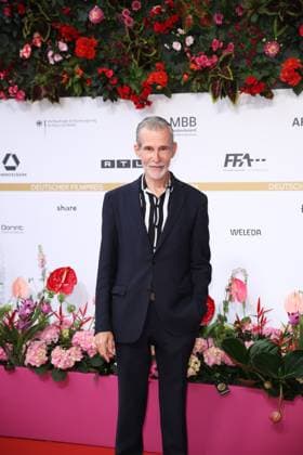 Award - Deutscher Filmpreis 2024 Ulrich Matthes beim Deutschen Filmpreis 2024 im Theater am Potsdamer Platz am 03.05.2024 in Berlin. Copyright: xEventpressxKochanx