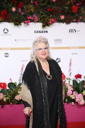 Award - Deutscher Filmpreis 2024 Hanna Schygulla beim Deutschen Filmpreis 2024 im Theater am Potsdamer Platz am 03.05.2024 in Berlin. Copyright: xEventpressxKochanx