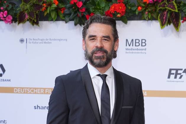 Tobias Oertel bei der Ankunft zur Verleihung Deutscher Filmpreis am 3.05.2024 in Berlin Deutscher Filmpreis 2024 in Berlin