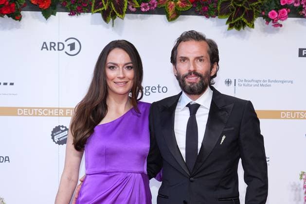 Kara Hecker und Quirin Berg bei der Ankunft zur Verleihung Deutscher Filmpreis am 3.05.2024 in Berlin Deutscher Filmpreis 2024 in Berlin