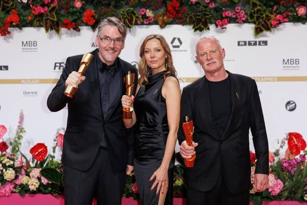 Deutscher Filmpreis 2024 Tobias Fleig, Corinna Fleig und Michael Schlömer beim Deutschen Filmpreis 2024 im Theater am Potsdamer Platz am 03.05.2024 in Berlin. Copyright: xEventpressxKochanx