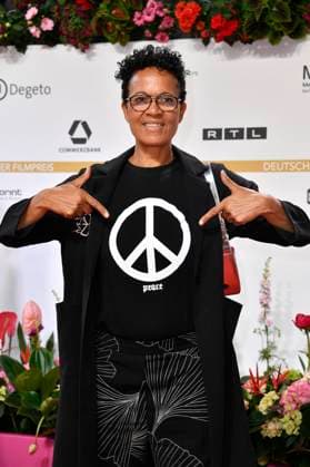 Mo Asumang bei der 74. Verleihung des Deutschen Filmpreises 2024 im Theater am Potsdamer Platz. Berlin, 03.05.2024