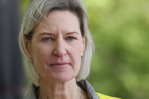 Europawahlkampf der CSU Prof.Dr. Angelika Niebler radelt von Landsberg am Lech nach Stegen am Ammersee Prof.Dr. Angelika Niebler, Stegen am Ammersee Bayern Deutschland Biergarten Stegen am Ammersee *** European election campaign of the CSU Prof Dr Angelika Niebler cycles from Landsberg am Lech to Stegen am Ammersee Prof Dr Angelika Niebler, Stegen am Ammersee Bavaria Germany Beer garden Stegen am Ammersee