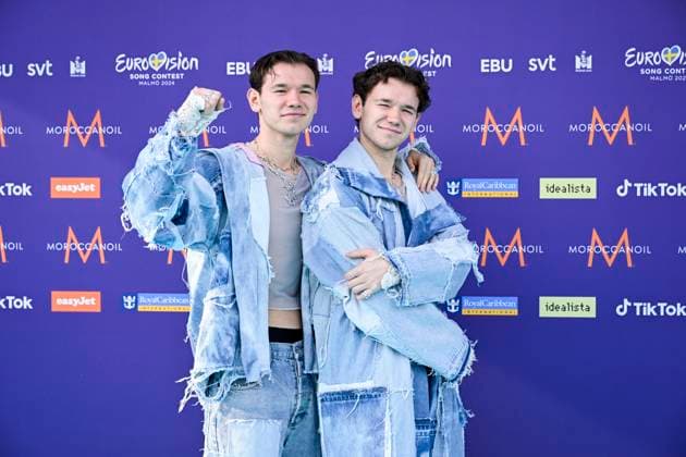 Entertainment Themen der Woche KW18 Entertainment Bilder des Tages MALMÖ, SWEDEN 20240505 Marcus & Martinus representing Sweden pose on the turquoise carpet before the opening ceremony for the 68th edition of the Eurovision Song Contest (ESC) at Malmö Live, in Malmö, Sweden, Sunday, May 05, 2024. MALMÖ SWEDEN x10070x *** MALMÖ, SWEDEN 20240505 Marcus Martinus representing Sweden pose on the turquoise carpet before the opening ceremony for the 68th edition of the Eurovision Song Contest ESC at Malmö Live, in Malmö, Sweden, Sunday, May 05, 2024 MALMÖ SWEDEN x10070x  Copyright: xJessicaxGow TTx EUROVISION SONG CONTEST 2024 YwA4moiCBgI