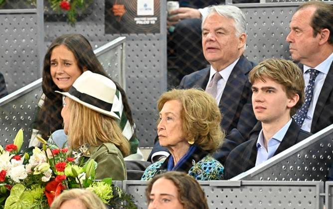 Royal Attend Mutua Open Final - Madrid Victoria Federica de Maricharla, Infanta Elena, Queen Sofia and Miguel Urdangarin attend the final of the Mutua Madrid Open tournament being held at the Caja Magica between Canadian Felix Auger Aliassime and Russian Andrei Rublev, on May 5, 2024, in Madrid (Spain). Photo by Francisco Guerra Europa Press ABACAPRESS.COM Madrid Spain  Copyright: xEuropaxPress ABACAx