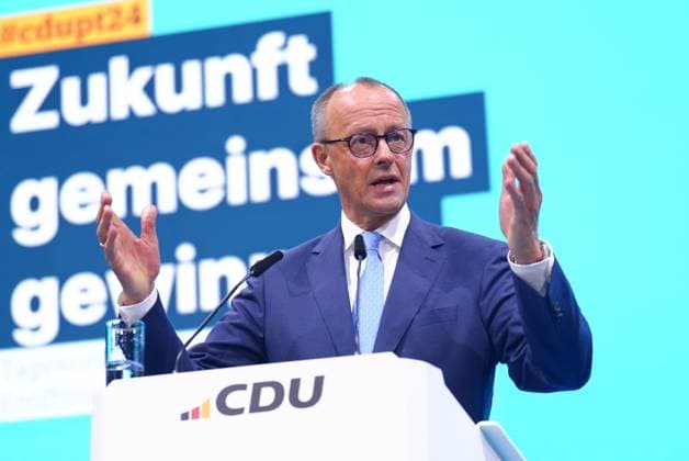 News Themen der Woche KW19 News Bilder des Tages 36. Bundesparteitag der CDU Deutschland 2024 Friedrich Merz am Rednerpult bei seiner Eroeffnungsrede mit Handgeste auf dem 36. Parteitag der CDU Deutschlands im Estrel in Berlin , Berlin , 06.05.2024 Berlin Berlin Deutschland *** 36 Federal Party Conference of the CDU Germany 2024 Friedrich Merz at the lectern during his opening speech with hand gesture at the 36 Party Conference of the CDU Germany at the Estrel in Berlin , Berlin , 06 05 2024 Berlin Berlin Germany