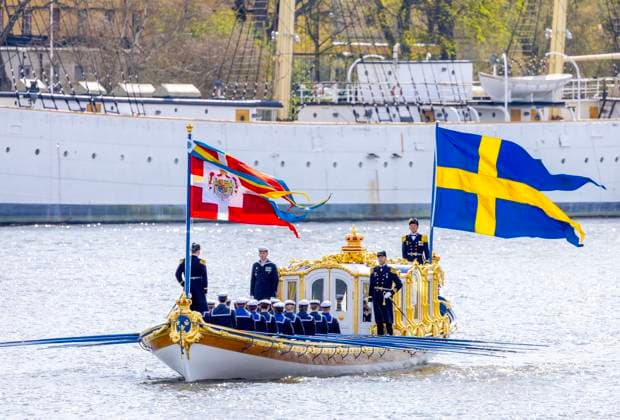 Entertainment Themen der Woche KW19 Entertainment Bilder des Tages 06-05-2024 Denmark Queen Mary and King Frederik and Princess Victoria and Prince Danie larrive sailing with the Order of Vasa at Skeppsbron in Stockholm on the 1st day of the 2 day statevisit to Sweden. Â  Copyright: xPPEx