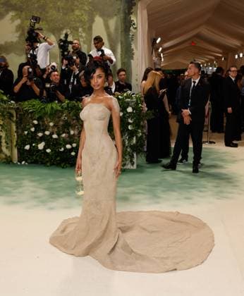 Tyla arrives on the red carpet at the 2024 Met Gala celebrating Sleeping Beauties: Reawakening Fashion at The Metropolitan Museum of Art on Monday, May 6, 2024 in New York City.  NYP20240506174 JOHNxANGELILLO
