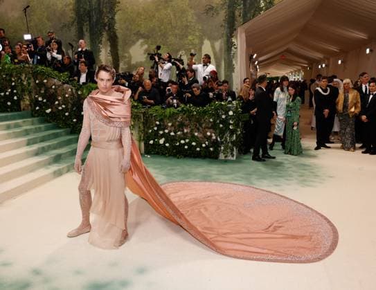 Gustav Magnar Witzoe arrives on the red carpet at the 2024 Met Gala celebrating Sleeping Beauties: Reawakening Fashion at The Metropolitan Museum of Art on Monday, May 6, 2024 in New York City.  NYP20240506148 JOHNxANGELILLO