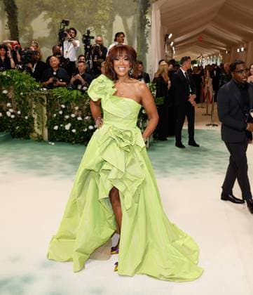 Gayle King arrives on the red carpet at the 2024 Met Gala celebrating Sleeping Beauties: Reawakening Fashion at The Metropolitan Museum of Art on Monday, May 6, 2024 in New York City.  NYP20240506159 JOHNxANGELILLO