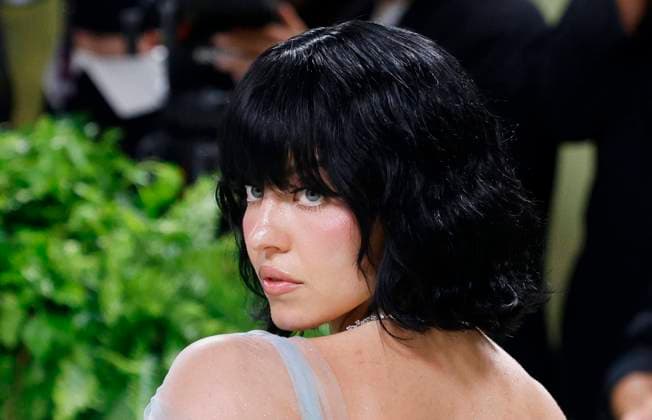 Sydney Sweeney arrives on the red carpet at the 2024 Met Gala celebrating Sleeping Beauties: Reawakening Fashion at The Metropolitan Museum of Art on Monday, May 6, 2024 in New York City.  NYP20240506539 JOHNxANGELILLO