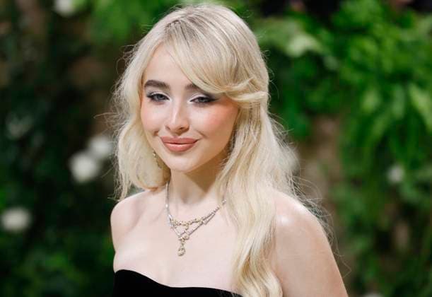 Sabrina Carpenter arrives on the red carpet at the 2024 Met Gala celebrating Sleeping Beauties: Reawakening Fashion at The Metropolitan Museum of Art on Monday, May 6, 2024 in New York City.  NYP20240506547 JOHNxANGELILLO