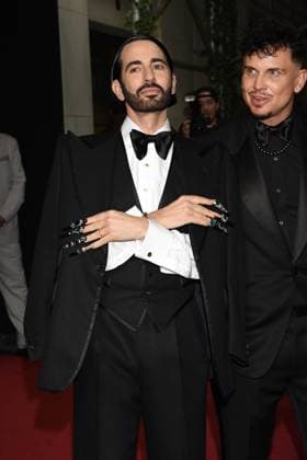 Celebrities Depart The Carlyle Hotel For The 2024 Met Gala Celebrating ?Sleeping Beauties: Reawakening Fashion? Featuring: Charly Defrancesco, Marc Jacobs Where: New York, New York, United States When: 06 May 2024 Credit: Michael Simon startraksphoto.com EDITORIAL USE ONLY. NOT FOR USE BY NEWSPAPERS BASED IN THE UK. Copyright: xx instar53712957