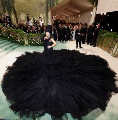 Cardi B arrives on the red carpet at the 2024 Met Gala celebrating Sleeping Beauties: Reawakening Fashion at The Metropolitan Museum of Art on Monday, May 6, 2024 in New York City.  NYP2024050651614 JOHNxANGELILLO