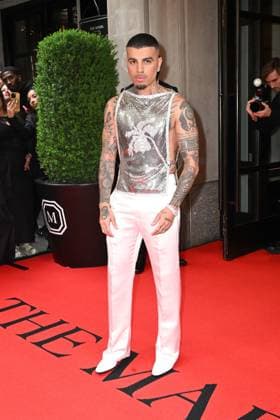 The Mark Hotel: 2024 Met Gala - NYC Rauw Alejandro at The Mark Hotel before the 2024 Met Gala: Sleeping Beauties: Reawakening Fashion held at the Metropolitan Museum of Art on May 6, 2024 in New York City, New York, USA,. Photo by ABACAPRESS.COM New York City United States  Copyright: xABACAx